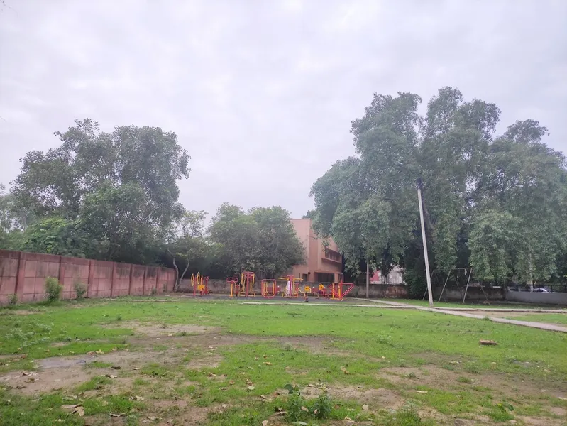 Chakri Wala Park