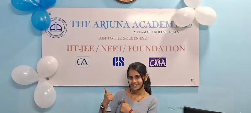 THE ARJUNA ACADEMY LLP IIT-JEE NEET CMA B.COM FOUNDATION COACHING IN MUNIRKA