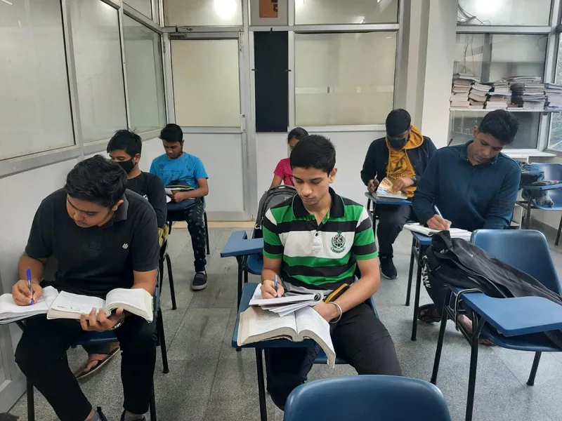 Deepanshi Classes: Best Tuitions & Tutors in Munirka