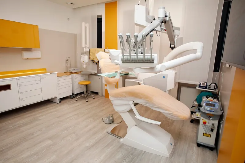 Studio Dentistico PESS srl Milano per IMI-EDN