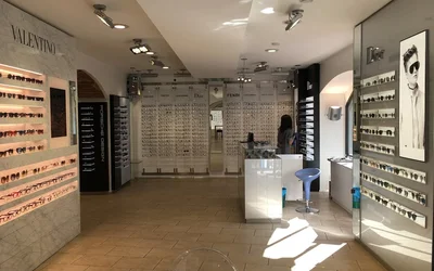 I Migliori 17 negozi di ottica a Milano