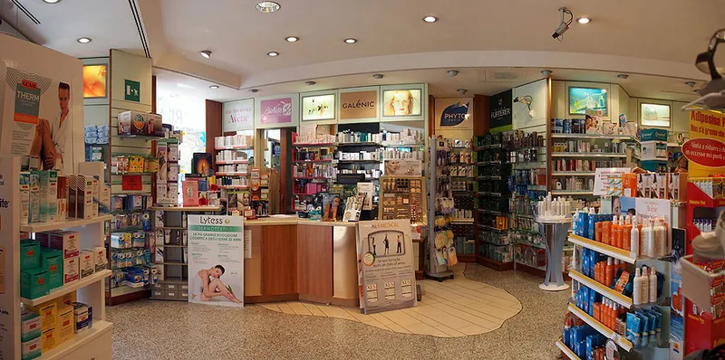 Farmacia CoFa Duomo Milano