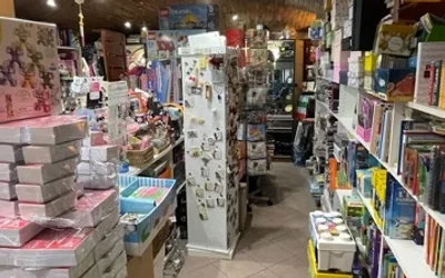 Lista 17 cartolerie a Milano