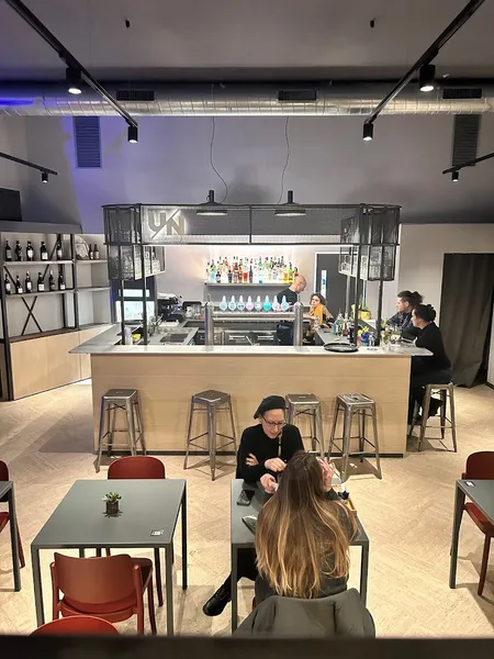 UN locale palco cucina