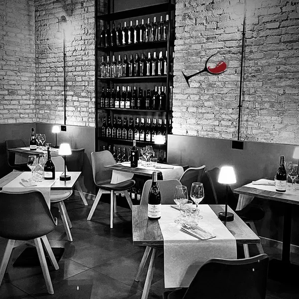 Vino & Peperoncino Ristorante Bistrot | Food & Wine