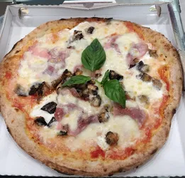 pizza napoletana a Prenestino-Labicano Roma