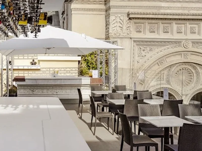 The View by Makr Shakr Rooftop