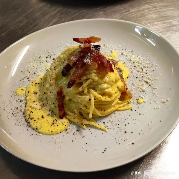 La Pietra Scheggiata - Osteria/Pizzeria (Premio: Migliore Carbonara 2024 e 2022/23)