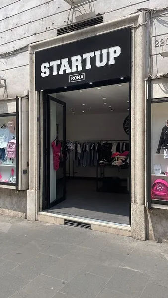 Startup Wear Roma - Moda Made in Italy