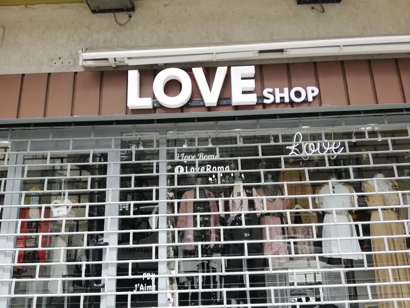 Love Roma Shop