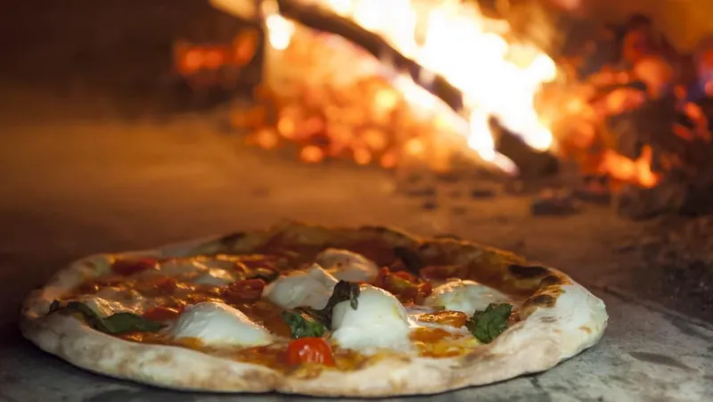 Rimpizzamose Forno e Cantina