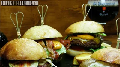 Lista 8 hamburger a Alessandrino Roma