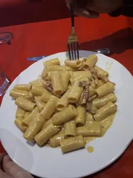 Lista 8 rigatoni alla carbonara a Appio-Latino Roma