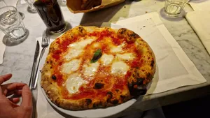 pizza napoletana a Torino