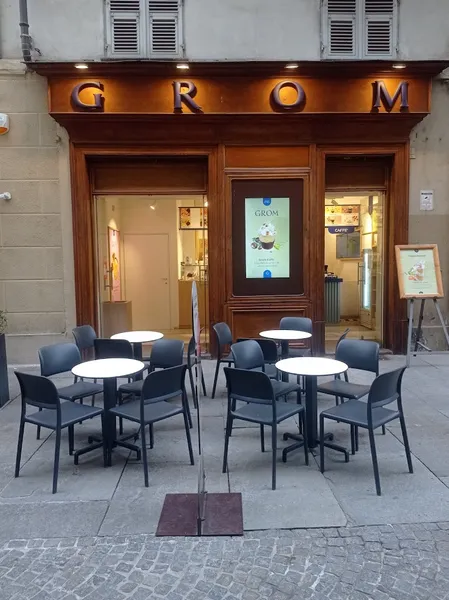 GROM