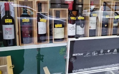 Lista 19 enoteche a Genova