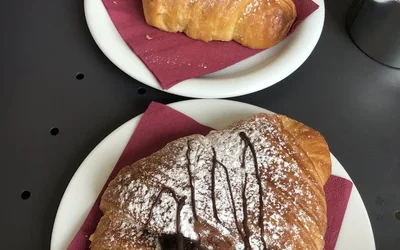 Lista 8 brioche a Marassi Genova