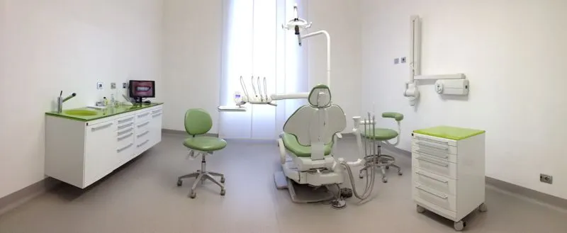 Studio Dentistico Associato Dott. Enrico Poglio - Dott Alessandro Rossi