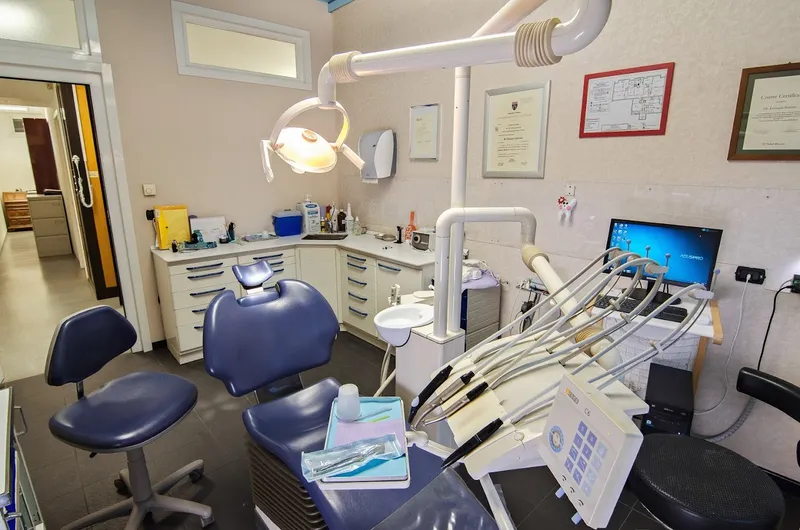 Studio Dentistico Med&Lab Genova - Head & Neck