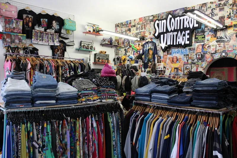 Sin Control Vintage
