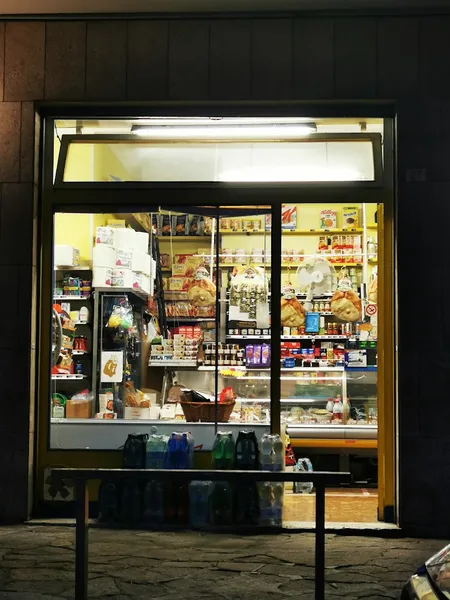 Alimentari Via Tavella