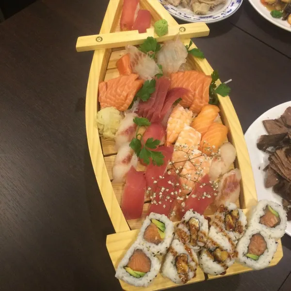 Sakura Sushi