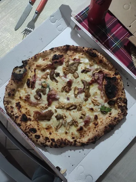 Pizzeria A Casa Tua