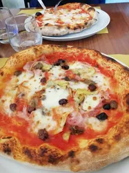 I Migliori 7 pizza napoletana a Struppa Genova