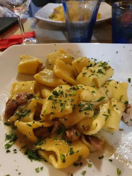 Le Mani In Pasta