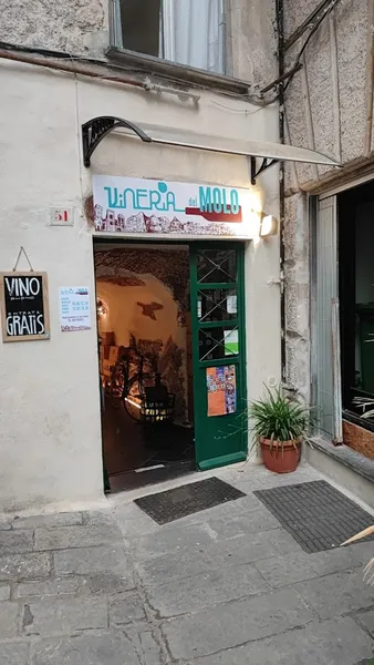 Vineria del Molo