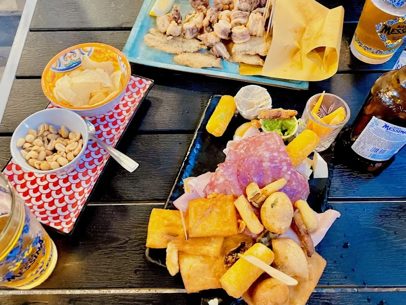 Maiolica Caffè E Bistrot