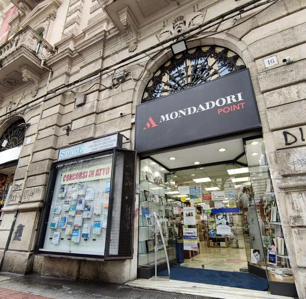 Libreria Monbook - Mondadori Point