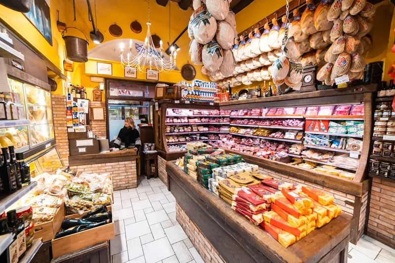 Ceccarelli Amedeo Gastronomia Bologna