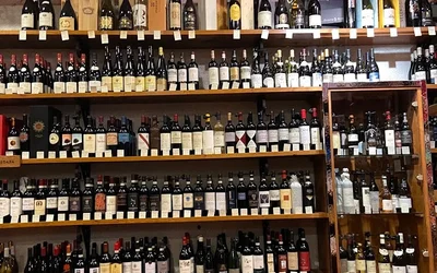 Lista 21 enoteche a Bologna