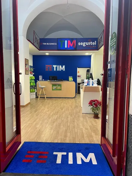 TIM-SKY-VODAFONE-Catania-Via Umberto166