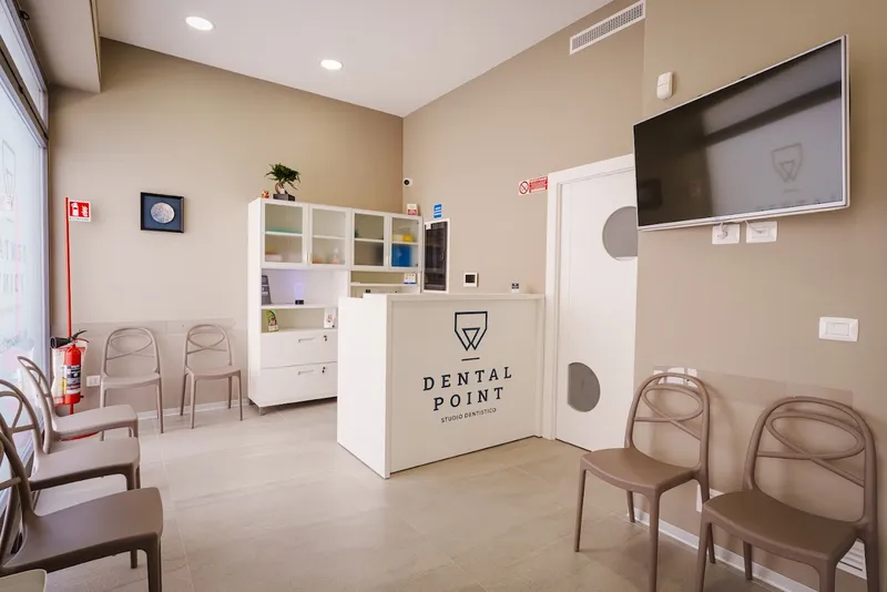 DENTAL POINT BARI - Dott. Papapicco Saverio & C.