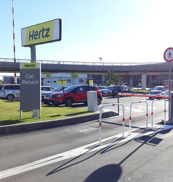 Hertz Autonoleggio - Catania Airport