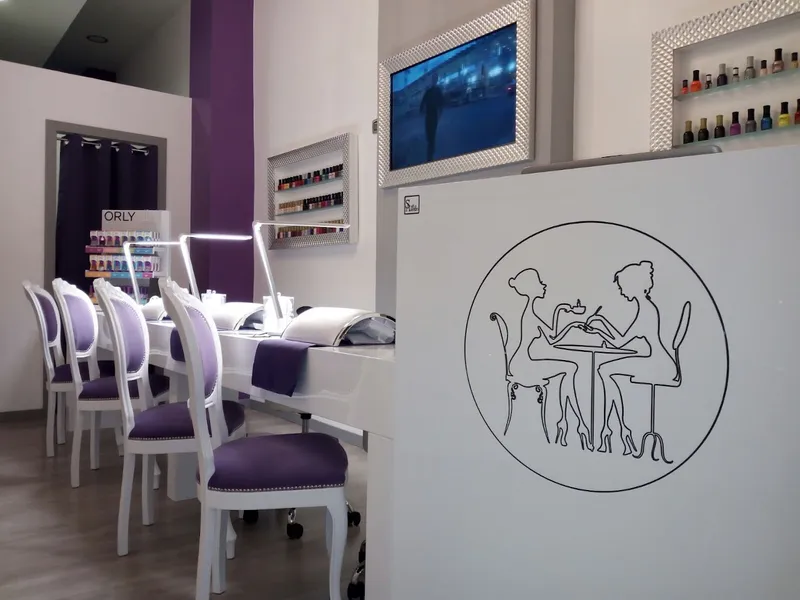 La French Nail Bar