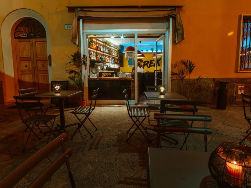 Brek Cocktail Bar