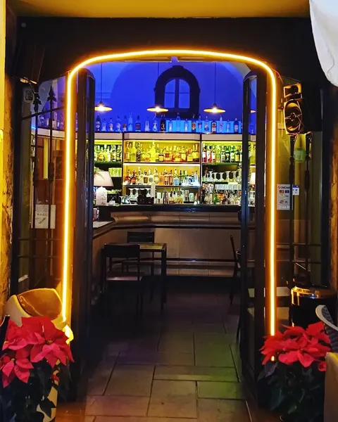 Drinkeria cocktail bar