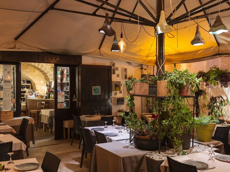 La Cecchina - Ristorante di cucina italiana, gourmet, pugliese, miglior pesce e carne locale. Ristoranti a Bari Vecchia
