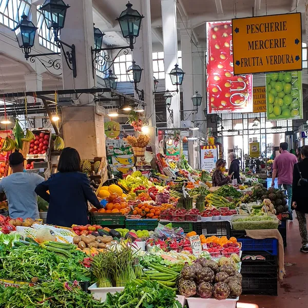 Mercato dell' Unità