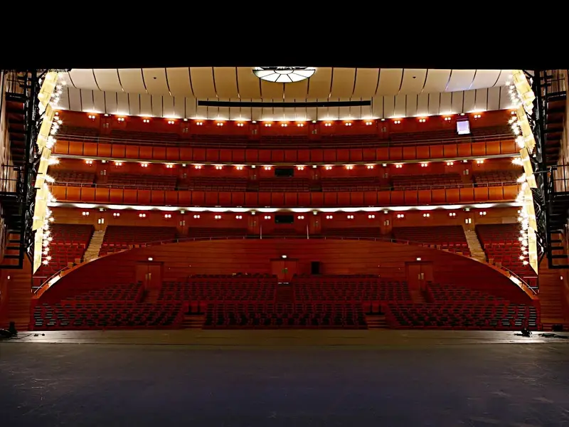 TAM • Teatro Arcimboldi Milano