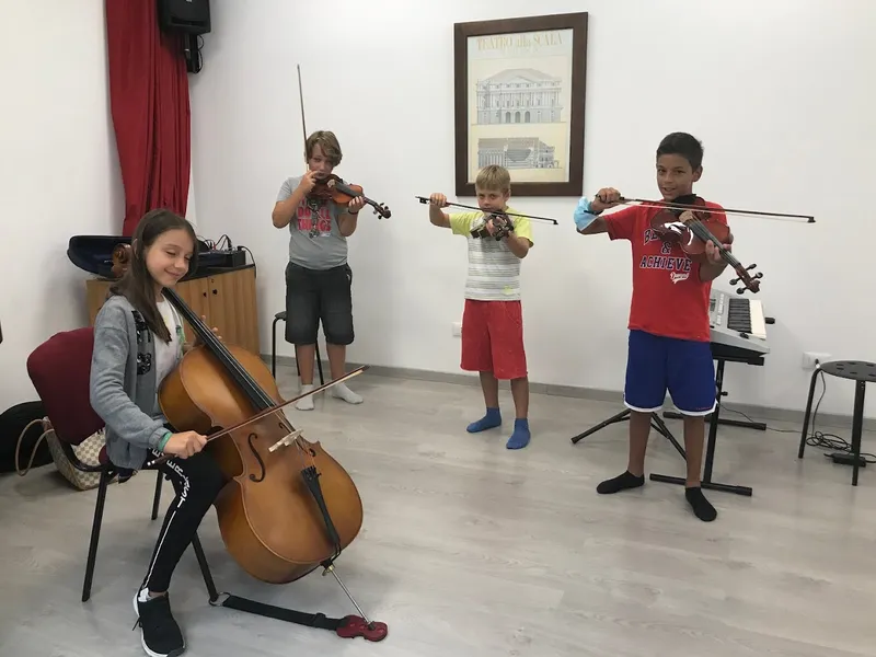 Mondomusica Scuola di Musica, Canto e Teatro