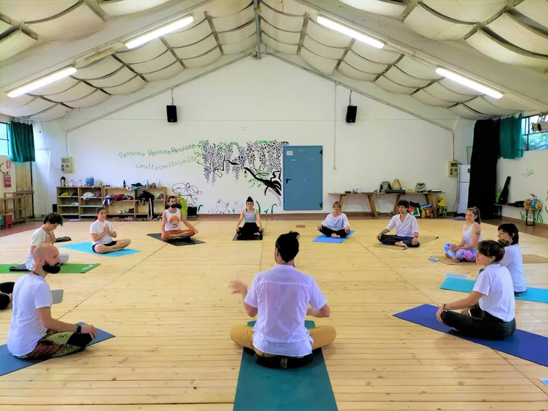 Īśvara Yoga Studio