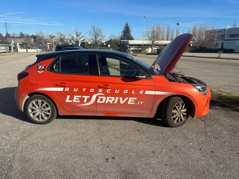 Autoscuola LetsDrive.it