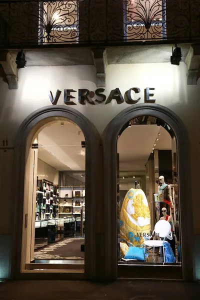 VERSACE