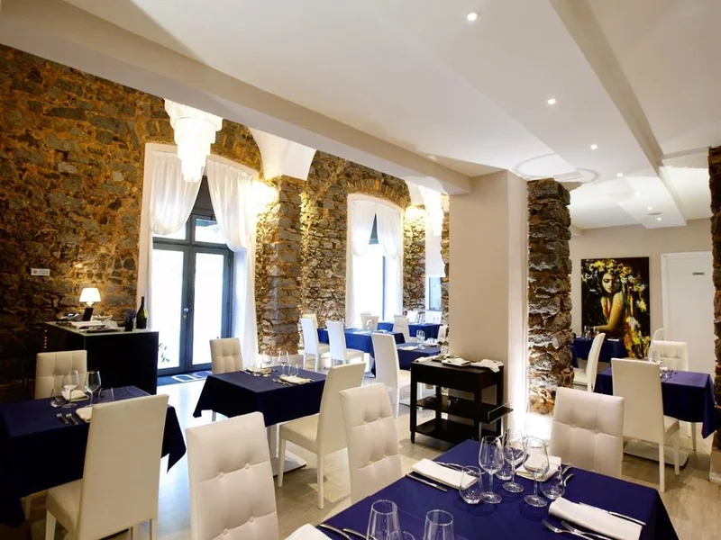 Due Pistacchi Restaurant