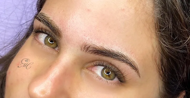 Martina Chiesa - Microblading Roma | Trucco permanente Sopracciglia Labbra Occhi