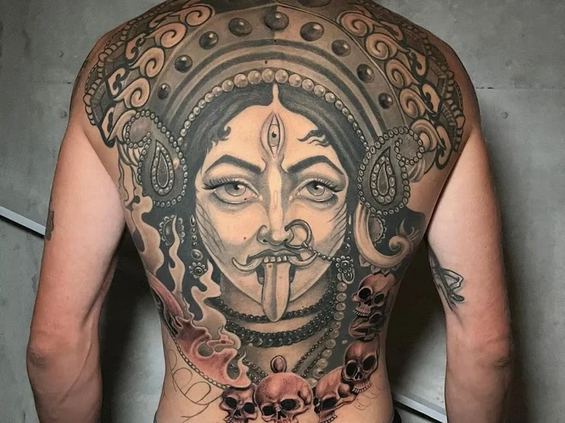 Linea Nera Tattoo & Piercing - Trucco Permanente